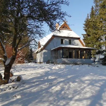 Gepflegtes Reetdachhaus Auf Grossem Grundstueck Mit Badewanne Und Terrasse Σπίτι διακοπών *